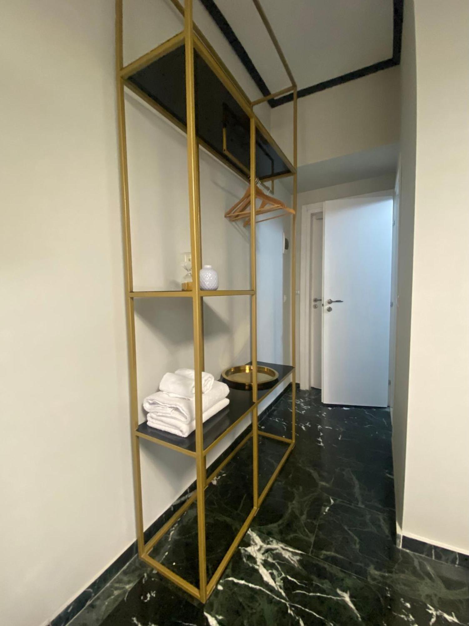 5 Rooms Athens Exterior photo